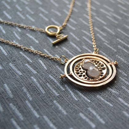 Harry Potter Deathly Hallows Necklace,rose Gold..